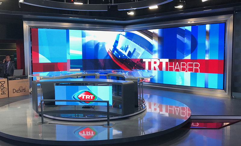 山東小間距LED顯示屏/Mini LED電子屏應用領域與市場布局分析