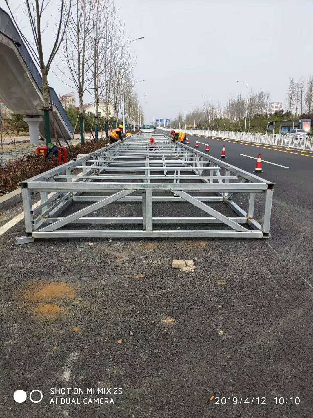 戶外LED大屏幕鋼結構施工現場