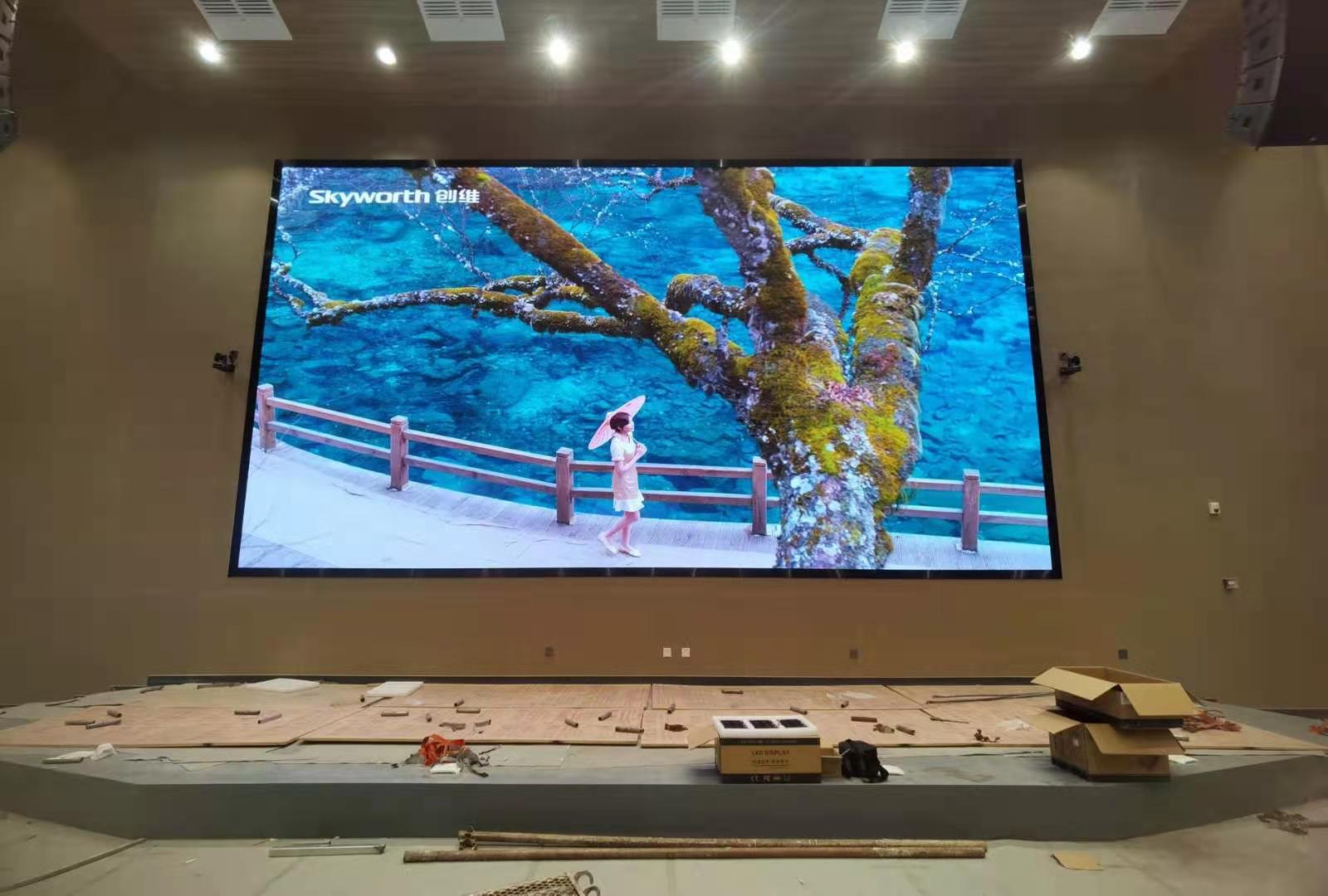 北京藍(lán)宇科技小間距全彩LED電子屏室內(nèi)高清led大屏幕案例