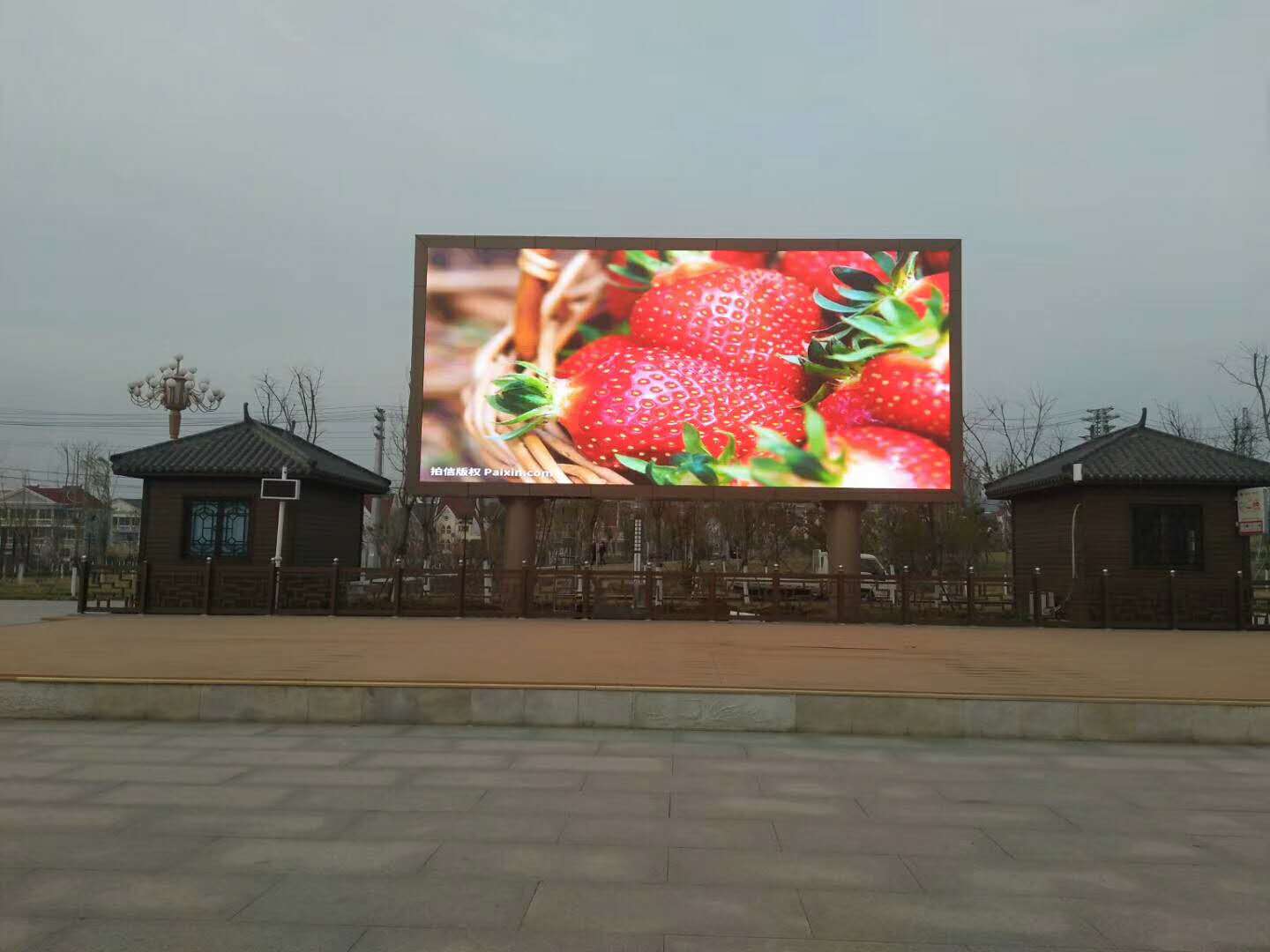 山東鄰社光電發布LED屏顯示新技術從源頭消除LED大屏幕亮暗線問題