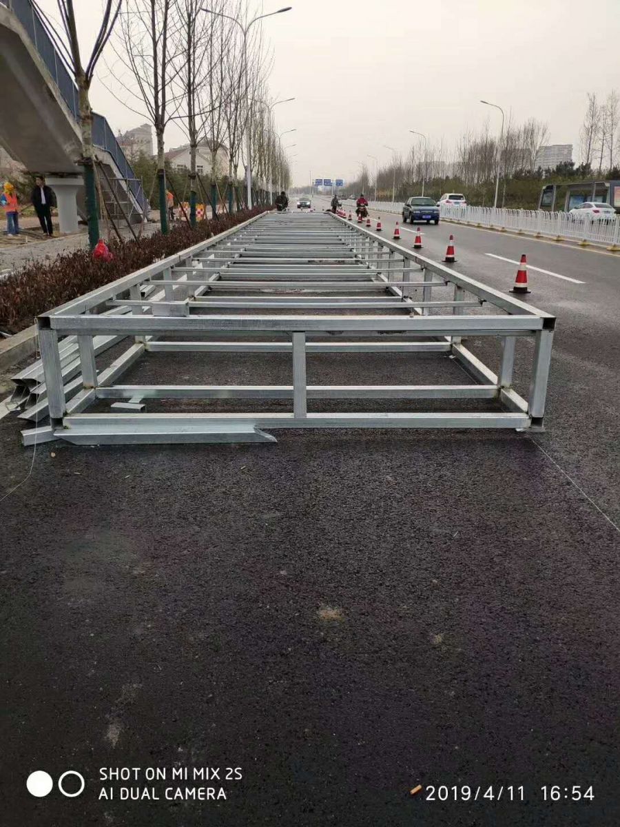 戶外鋼結構施工現場-選材一流品質保障